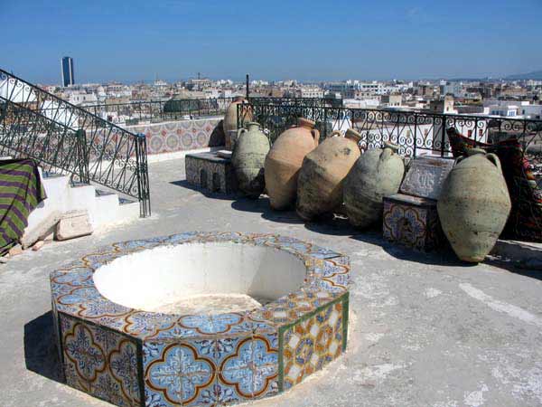 27 Tunis Terrasse des femmes du Bey