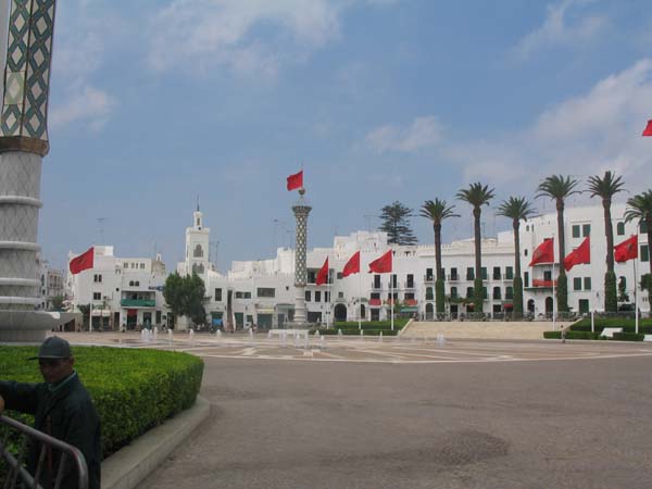 01 TETOUAN Place du Palais